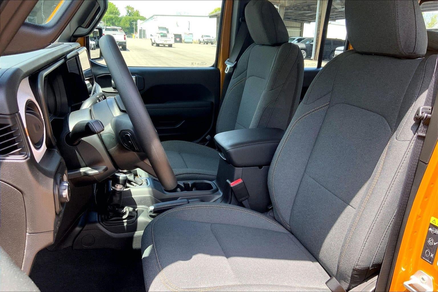 New 2026 Jeep Gladiator Sport AWD/4WD image 8