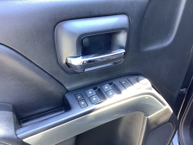 Used 2018 Chevrolet Silverado 1500 LT w/ All Star Edition RWD image 10