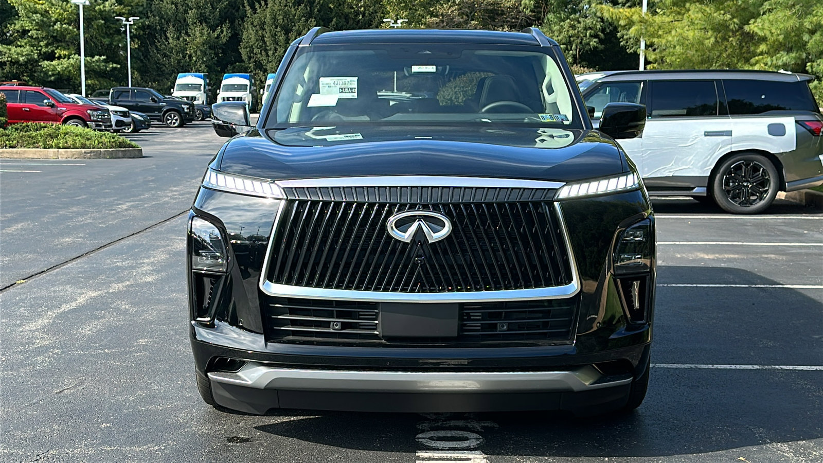 New 2026 INFINITI QX80 Luxe w/ Cargo Package image 3