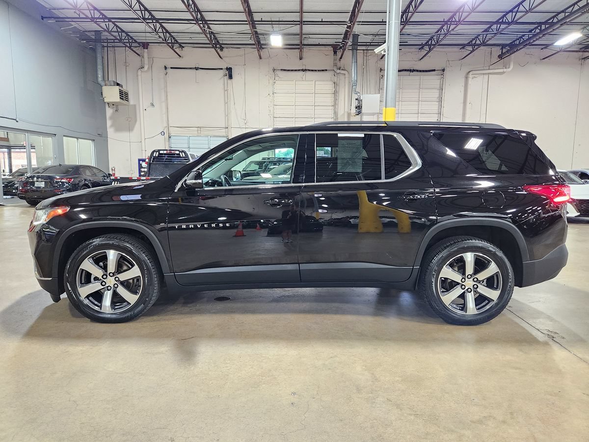 Used 2019 Chevrolet Traverse LT w/ LT Premium Package AWD/4WD image 7