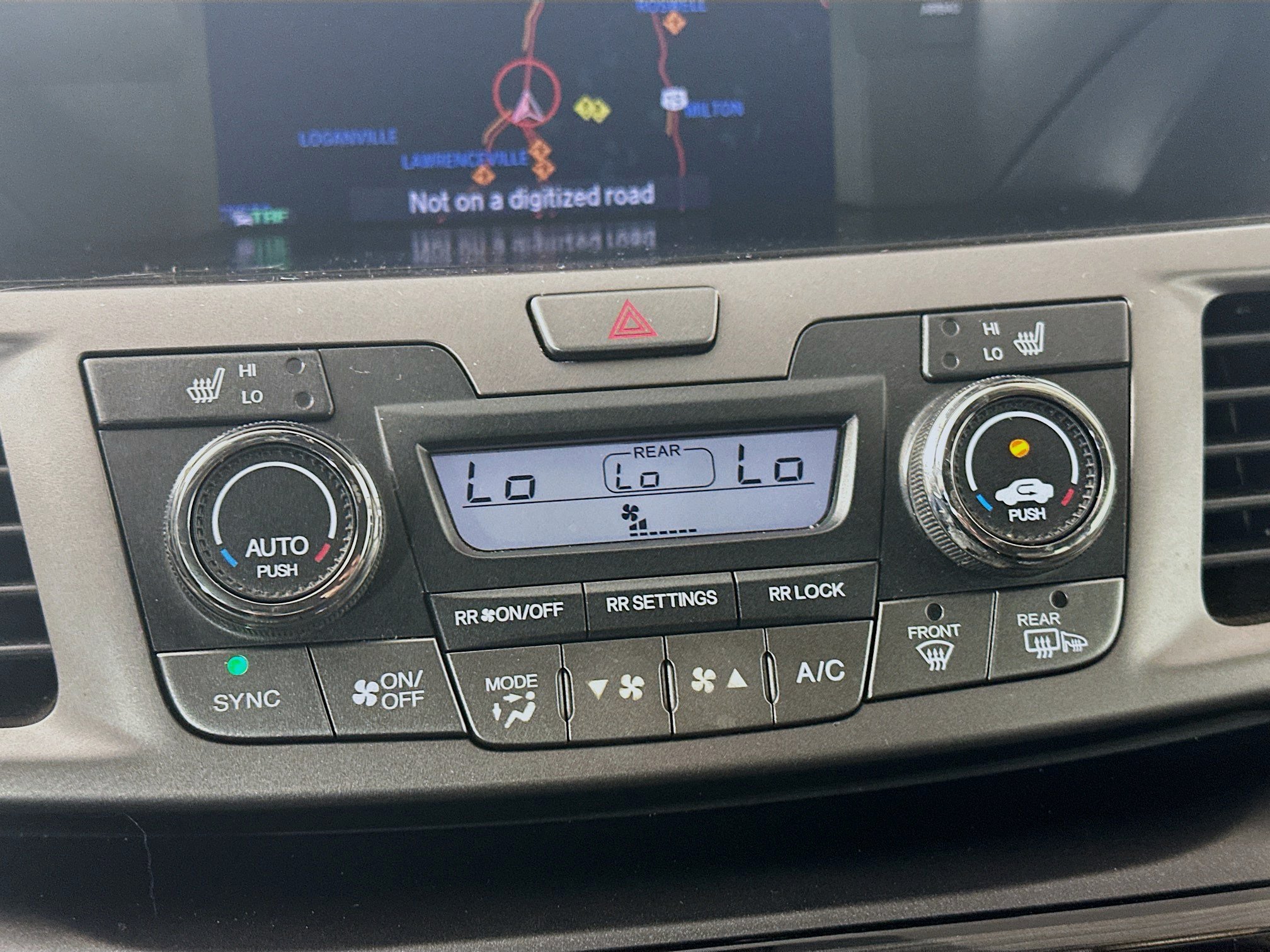 Used 2015 Honda Odyssey Touring image 24