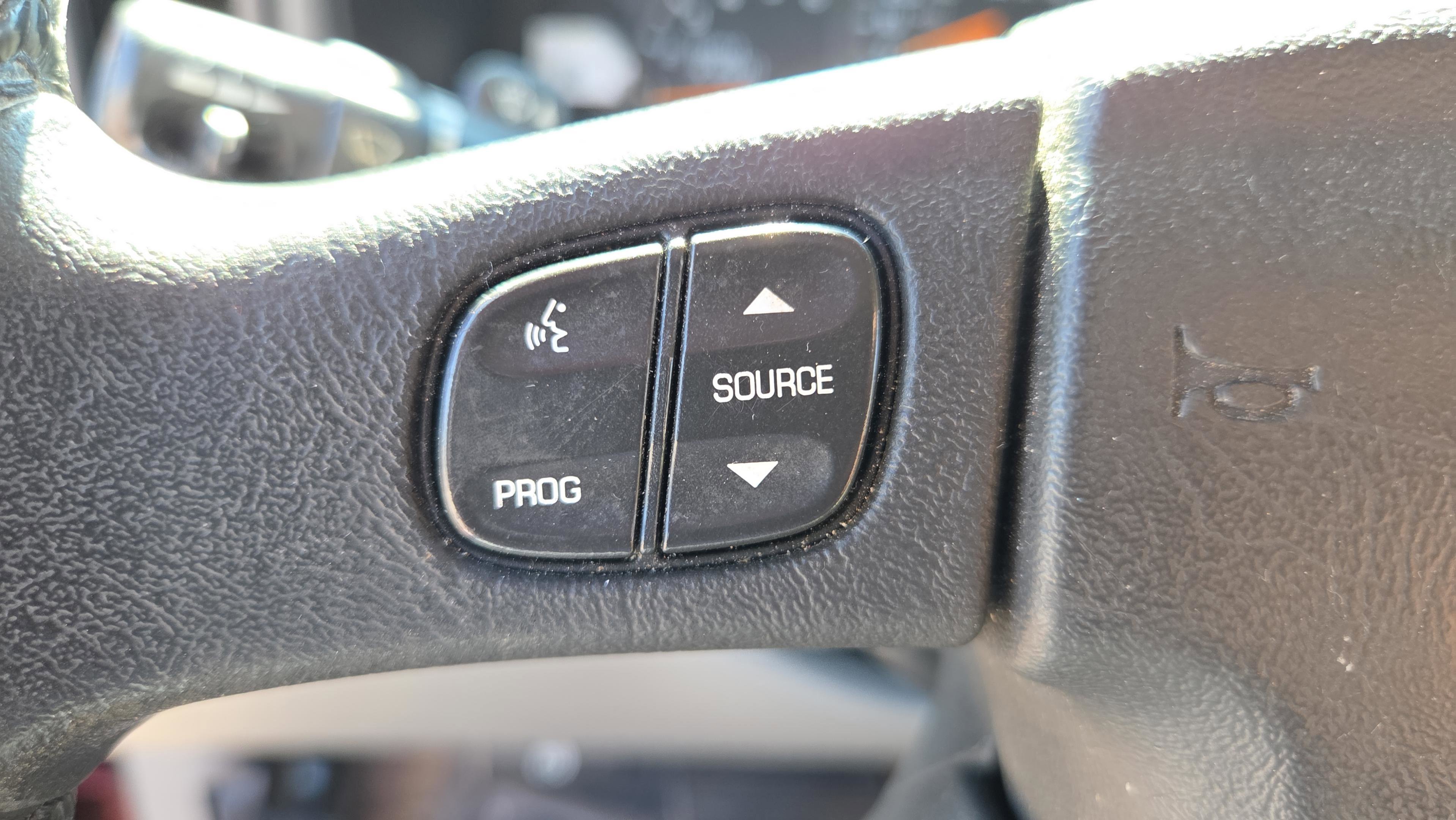 Used 2003 Chevrolet Tahoe LT RWD image 21