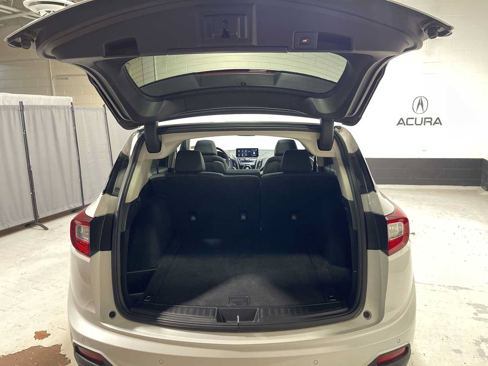 Used 2024 Acura RDX w/ Technology Package AWD/4WD image 19