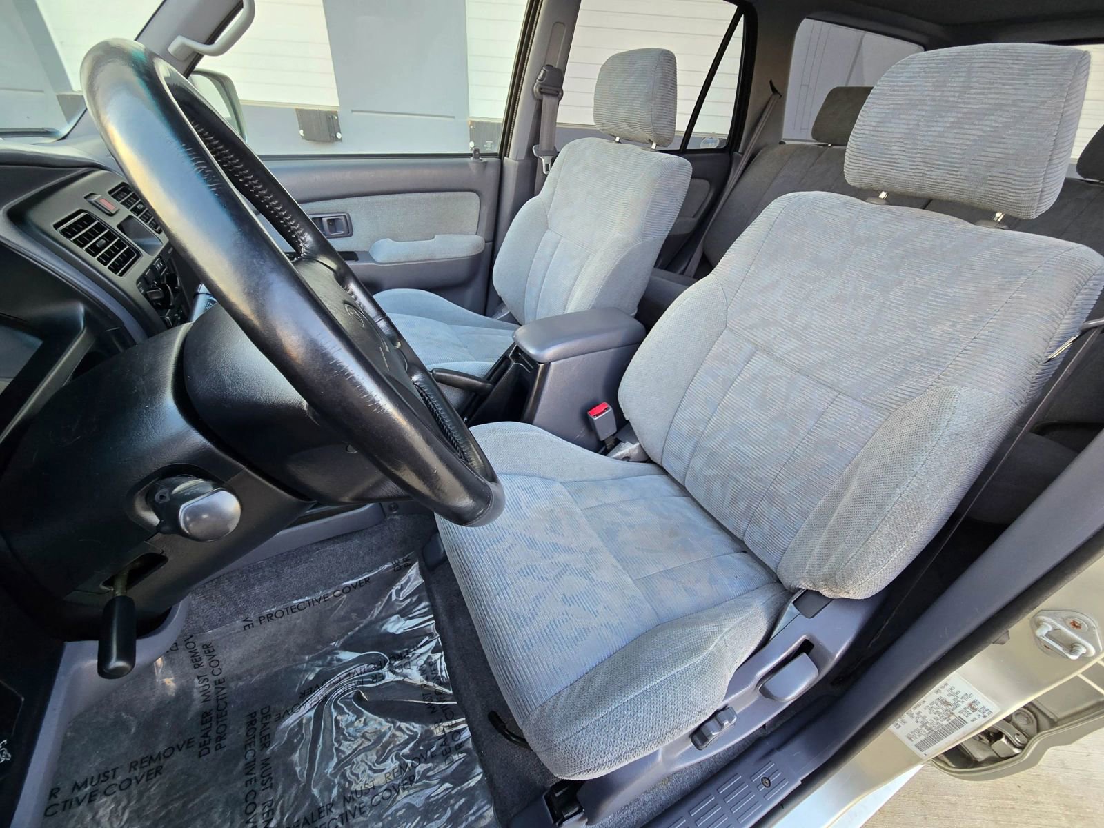 Used 2000 Toyota 4Runner SR5 image 14