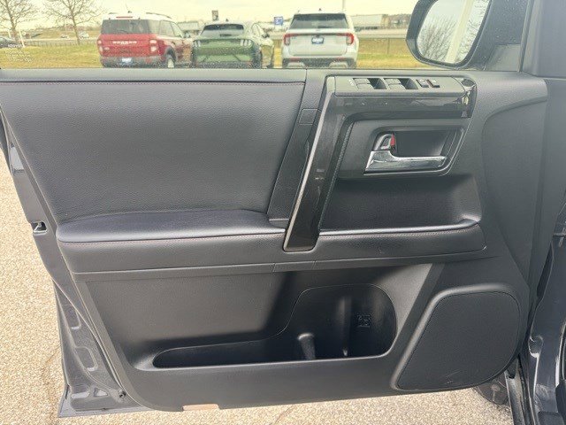 Used 2024 Toyota 4Runner TRD Off-Road Premium image 11