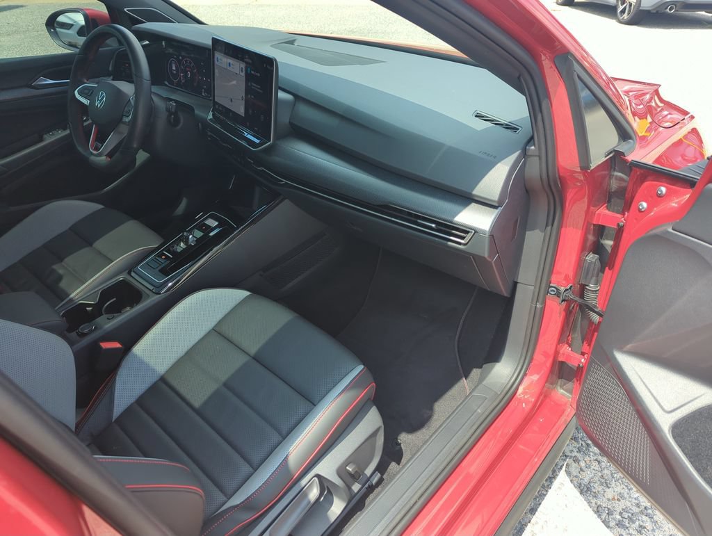 Certified 2026 Volkswagen GTI SE FWD image 36