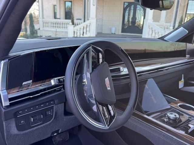 Used 2026 Cadillac Escalade ESV Platinum Sport w/ LPO, Floor Liner Package image 21