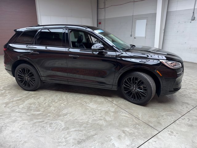 Used 2023 Lincoln Corsair Reserve w/ Equipment Group 201A image 6