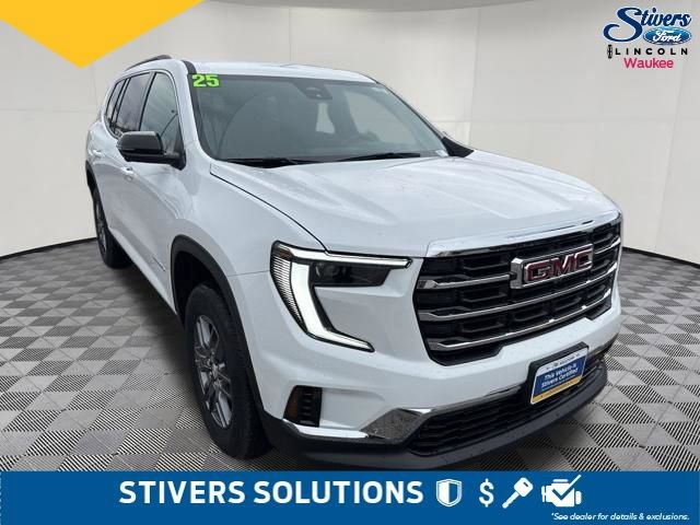 Used 2025 GMC Acadia Elevation image 3