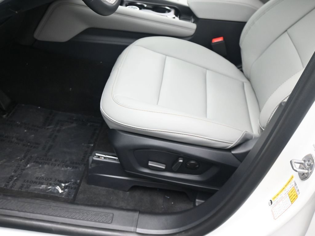 New 2026 Ford Explorer Active w/ Active Comfort Package image 18