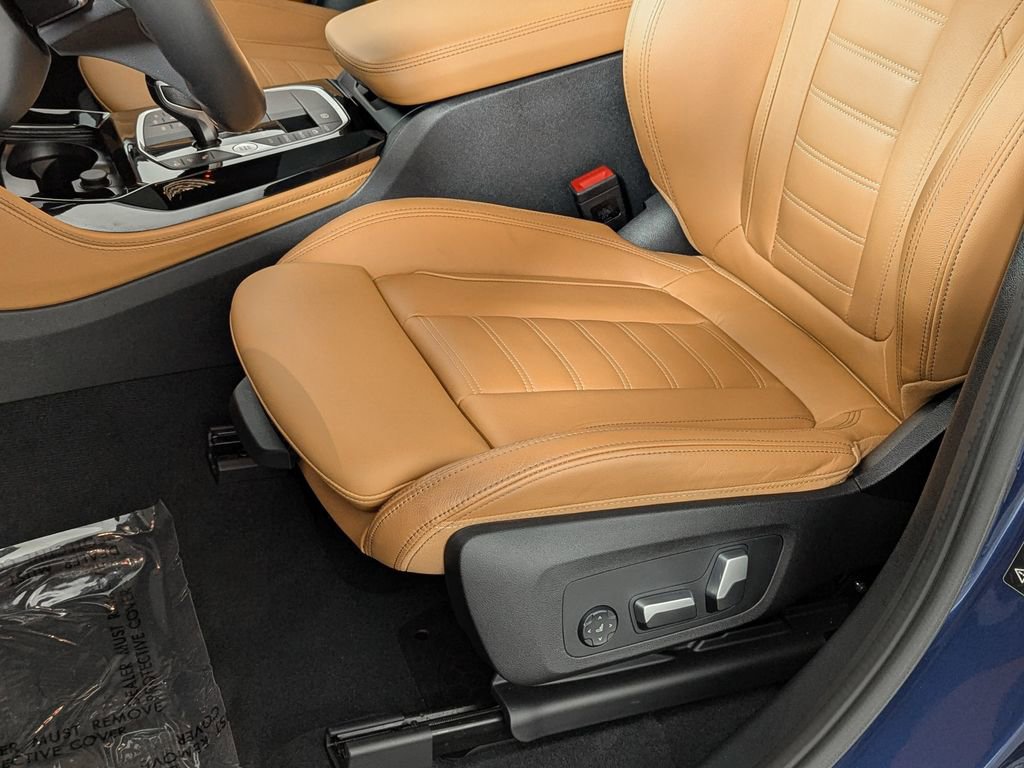 Certified 2024 BMW X4 M40i image 21