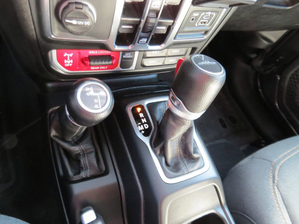 Used 2024 Jeep Gladiator Willys image 22