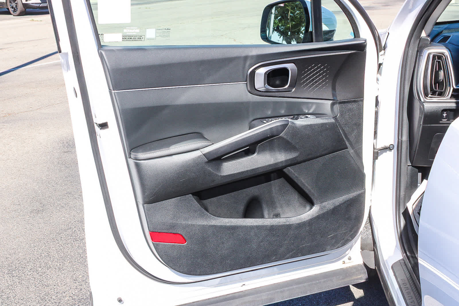 Used 2026 Kia Sorento LX FWD image 22