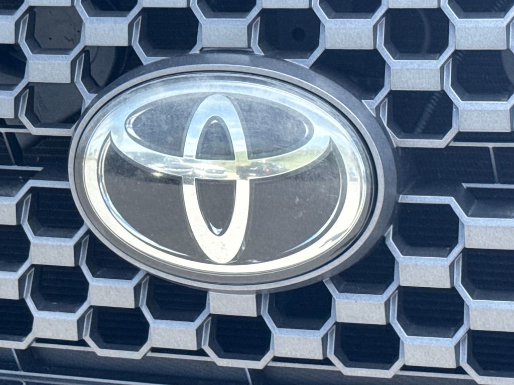 Used 2019 Toyota Tundra SR5 w/ TRD Off Road Package AWD/4WD image 30