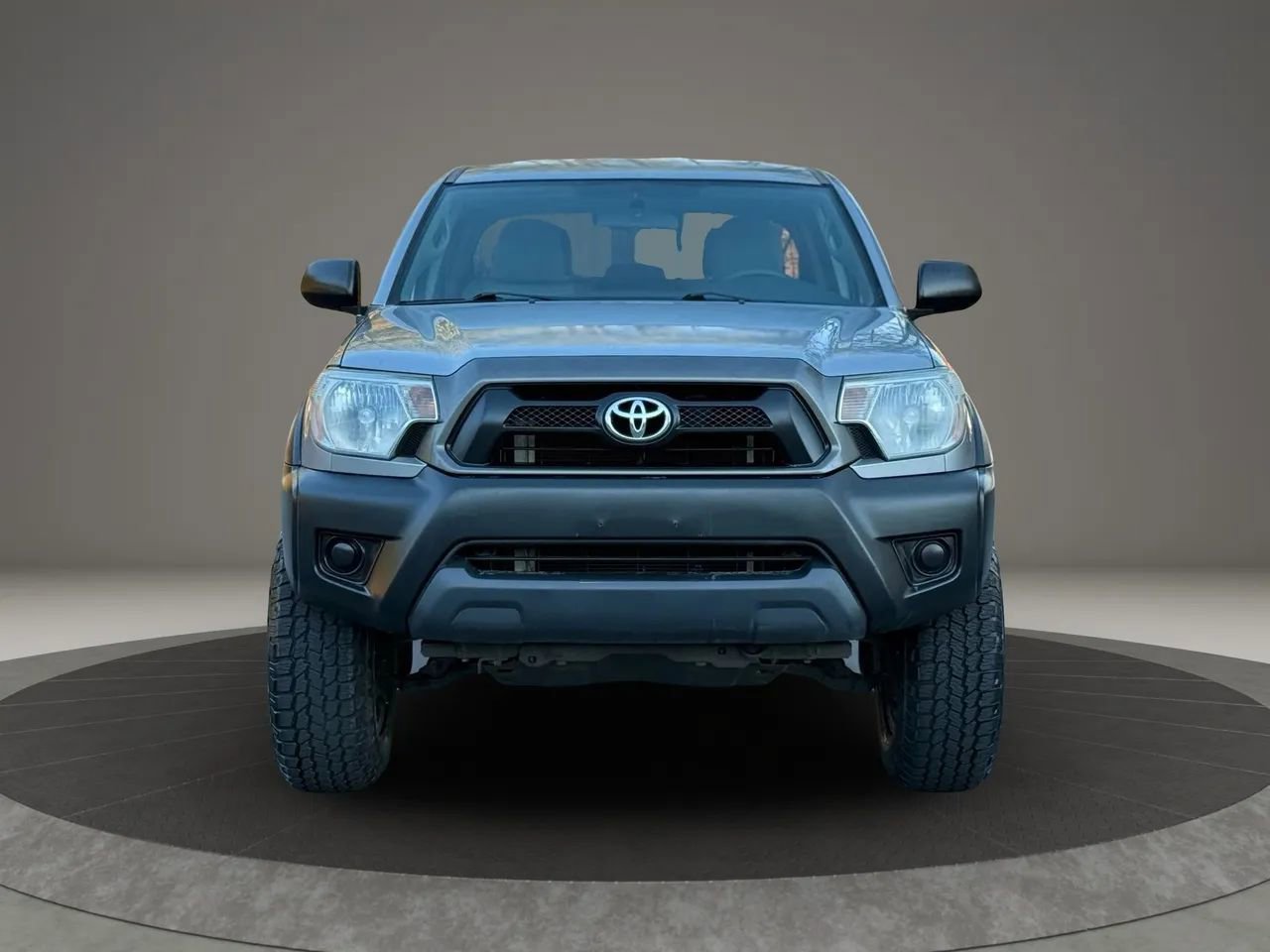 Used 2014 Toyota Tacoma PreRunner w/ Convenience Package image 2