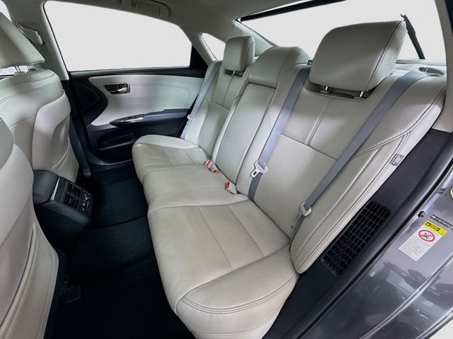 Used 2014 Toyota Avalon Limited image 25