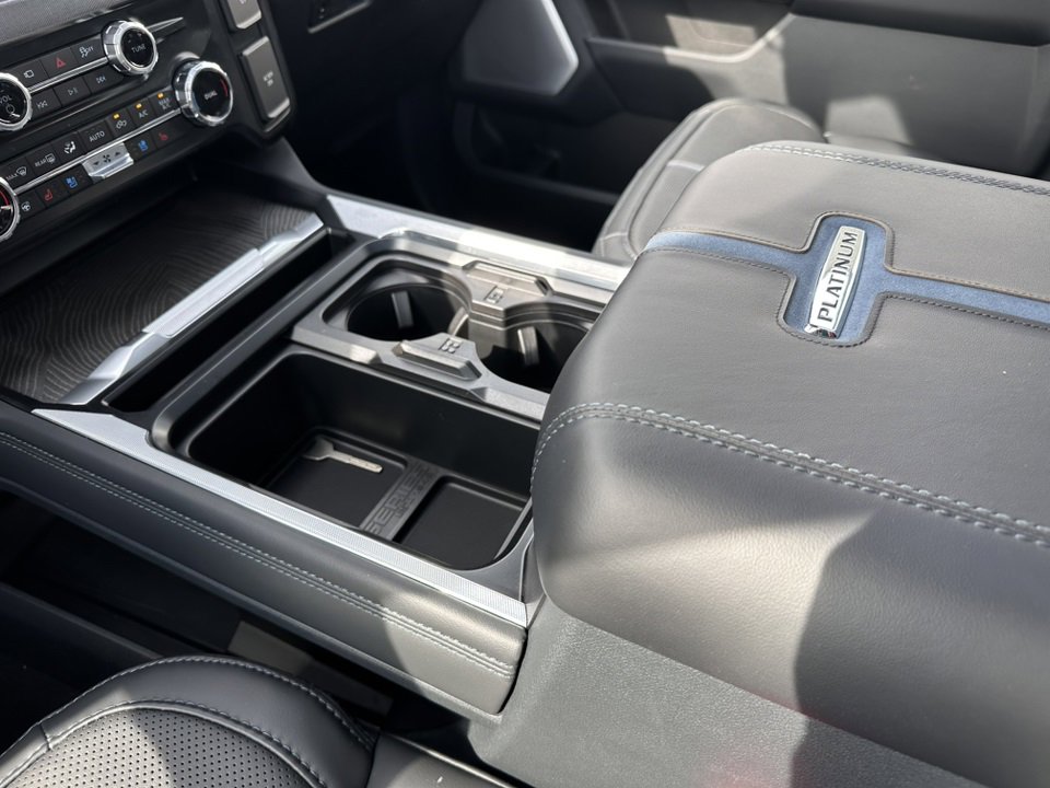 New 2025 Ford F250 Platinum image 36
