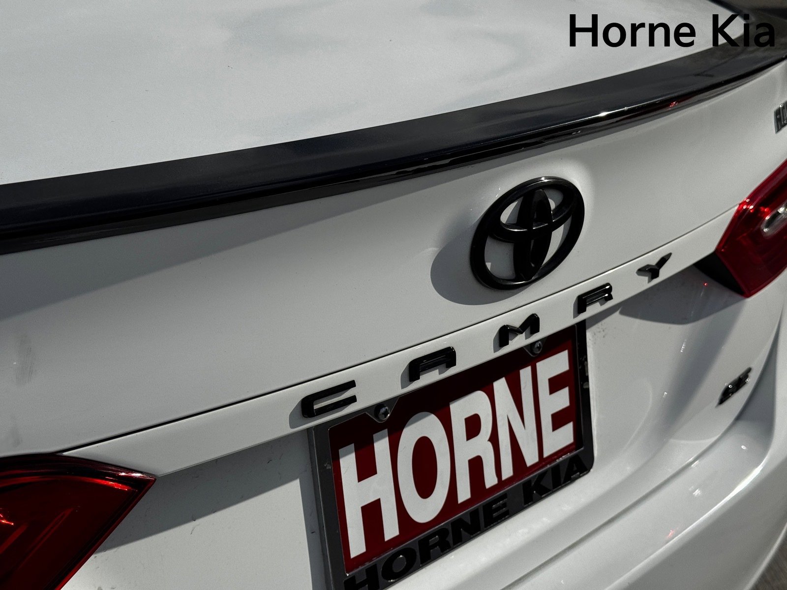 Used 2020 Toyota Camry SE image 29