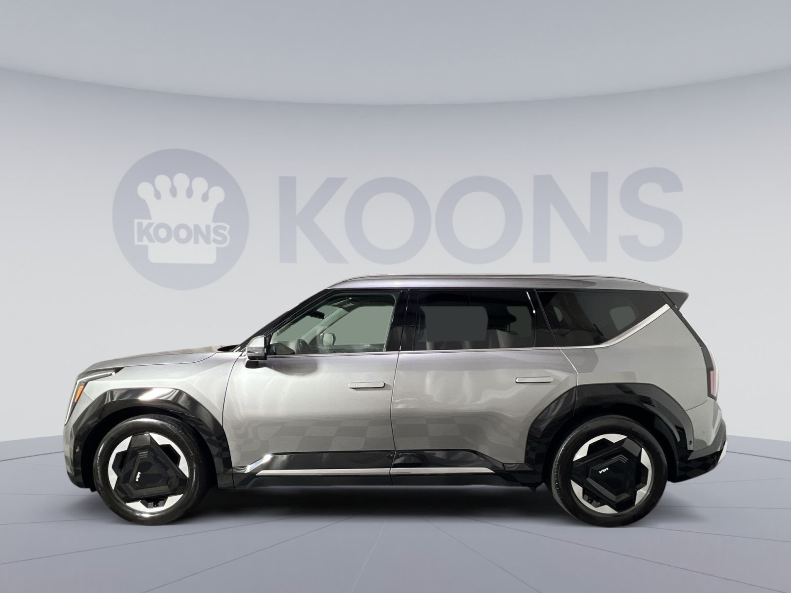 Used 2024 Kia EV9 Land AWD/4WD image 2
