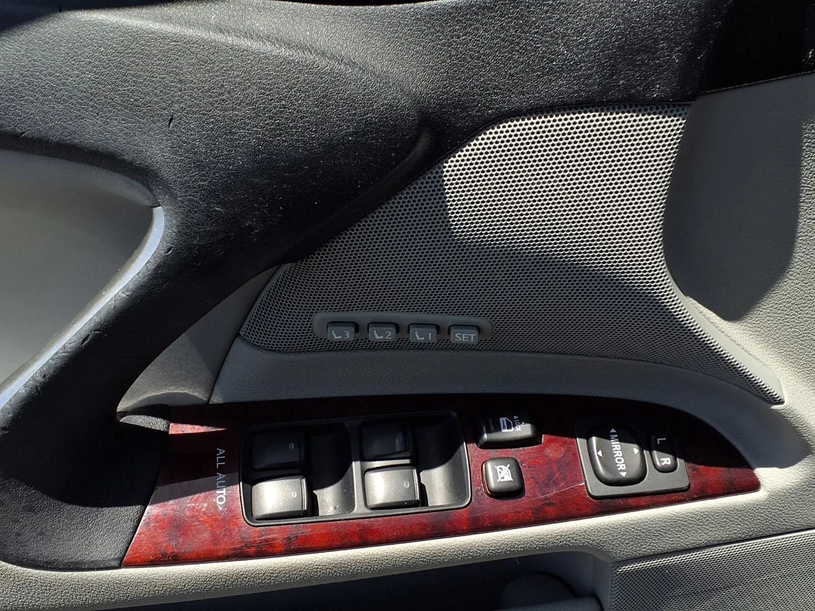 Used 2007 Lexus IS 350 RWD image 19