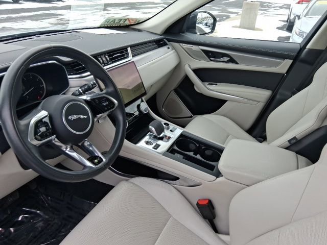Used 2023 Jaguar F-PACE R-Dynamic S image 16
