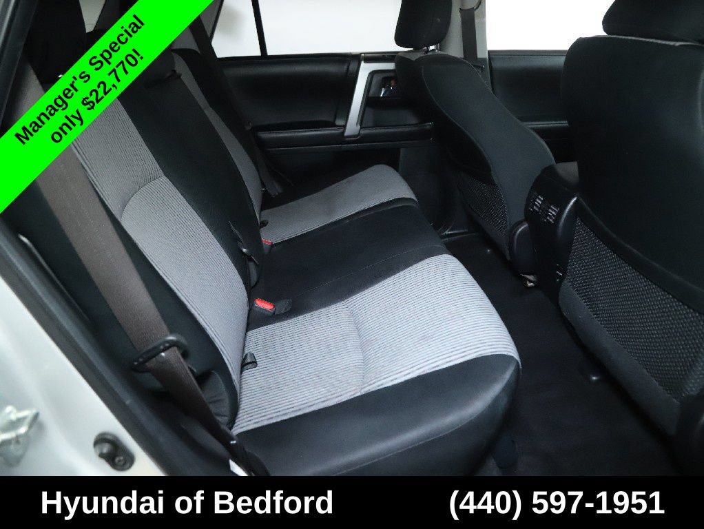 Used 2016 Toyota 4Runner SR5 AWD/4WD image 33