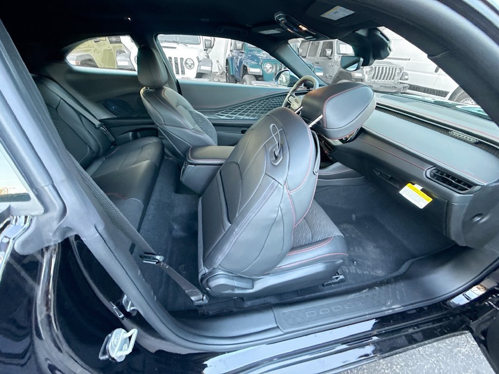 New 2026 Dodge Charger Scat Pack w/ Blacktop Package AWD/4WD image 31