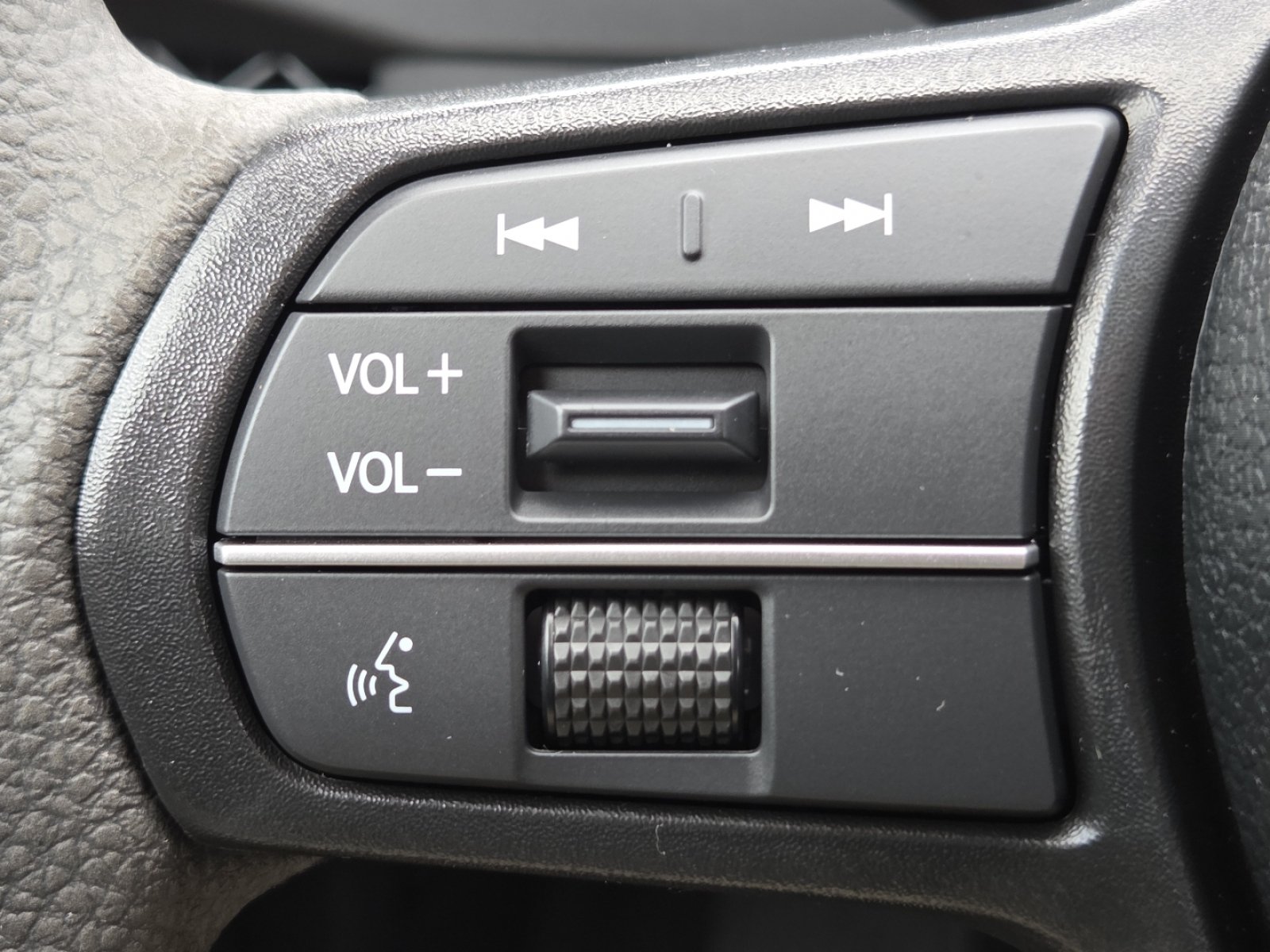 Certified 2025 Honda Accord LX image 10