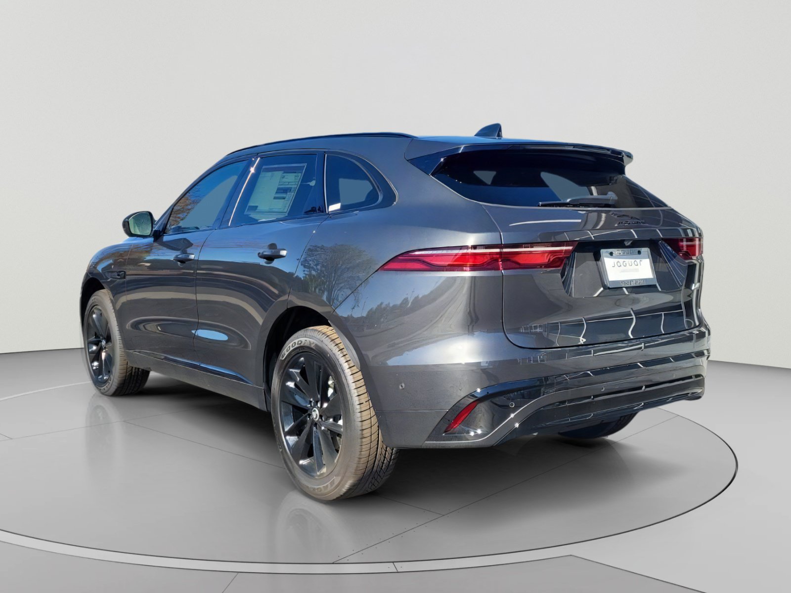 New 2026 Jaguar F-PACE R-Dynamic S AWD/4WD image 3