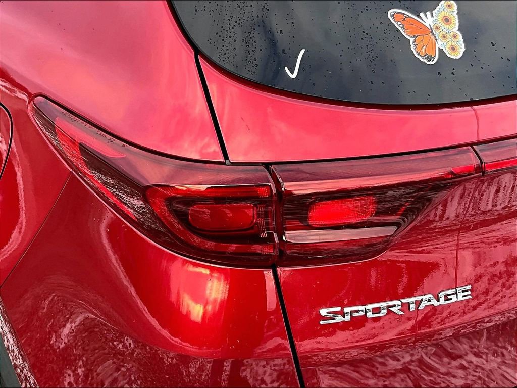Used 2021 Kia Sportage LX FWD image 25