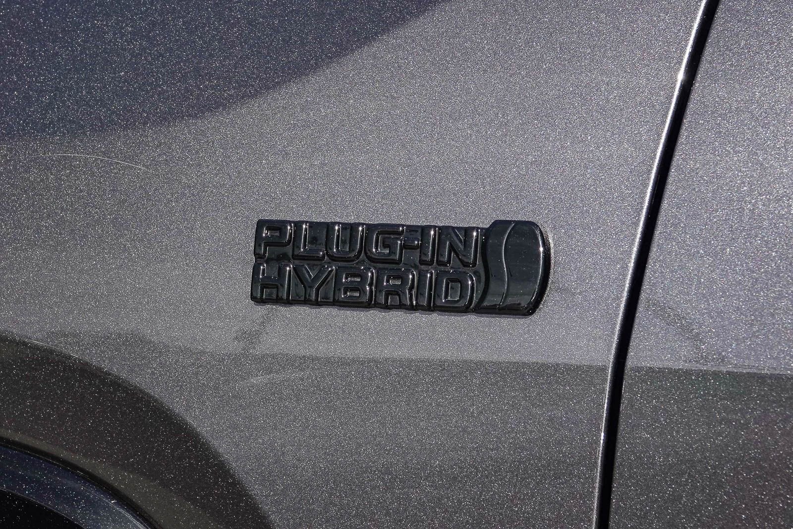 Used 2024 Toyota RAV4 XSE w/ Premium Package image 11