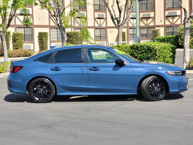 Used 2025 Honda Civic Sport image 4