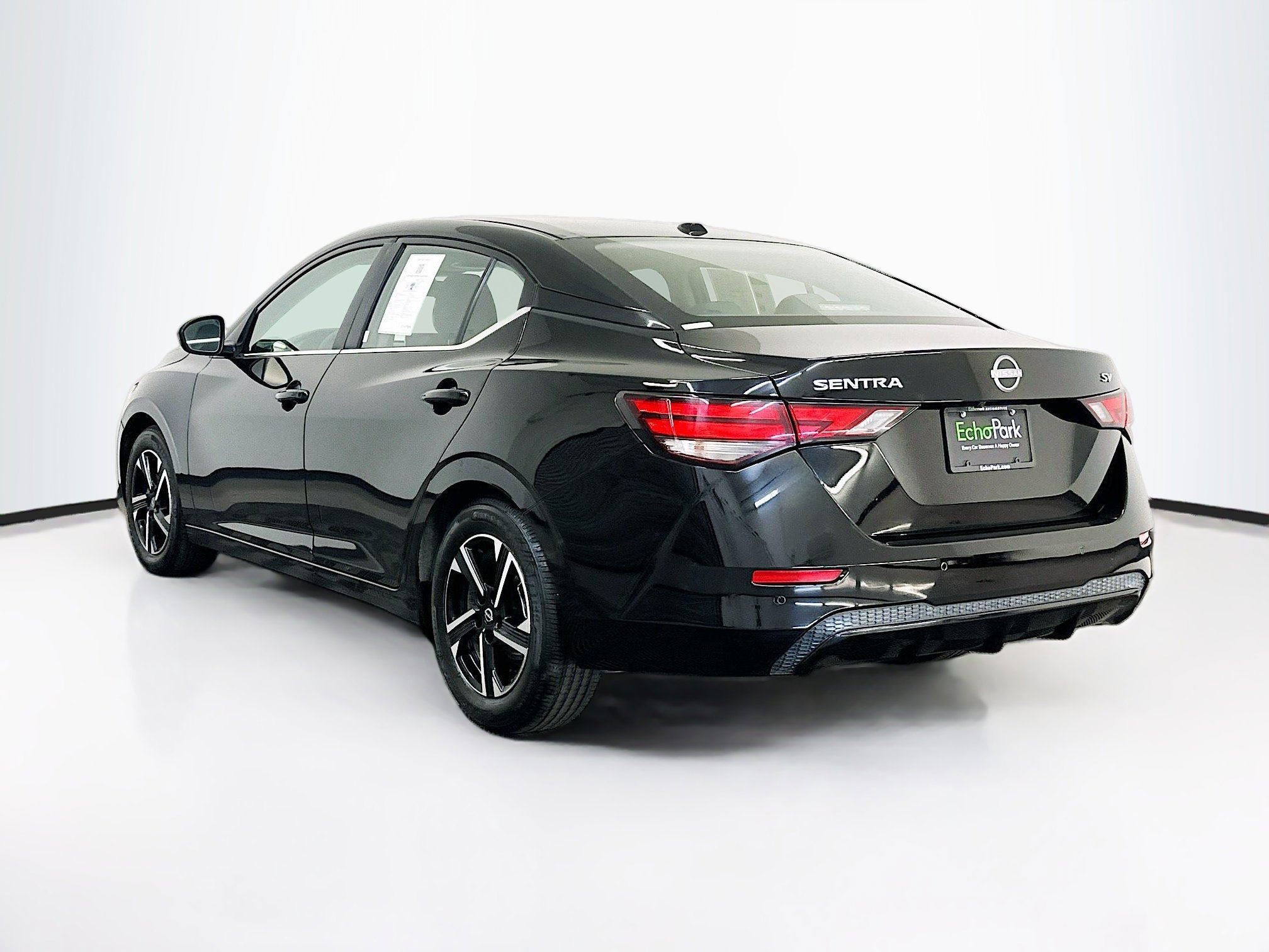 Used 2024 Nissan Sentra SV FWD image 5