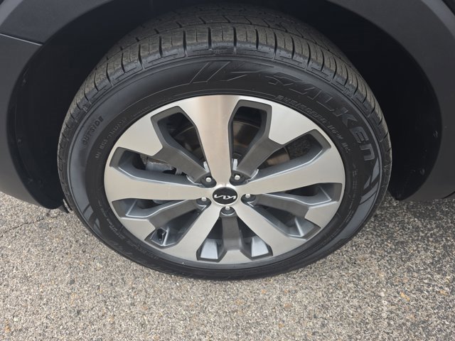 Used 2022 Kia Telluride S image 9