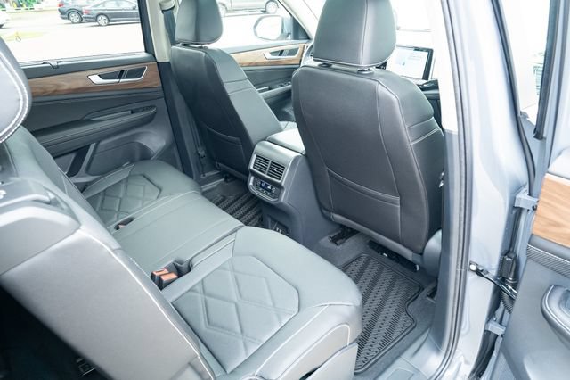 New 2026 Volkswagen Atlas SE FWD image 39