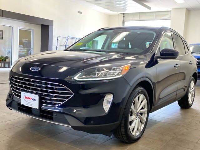 Used 2021 Ford Escape Titanium w/ Titanium Elite Package AWD/4WD image 4