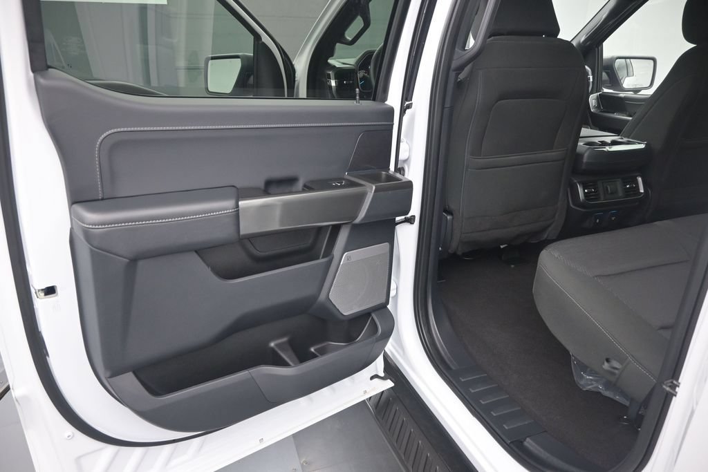 Used 2023 Ford F150 XLT w/ Equipment Group 302A High RWD image 9