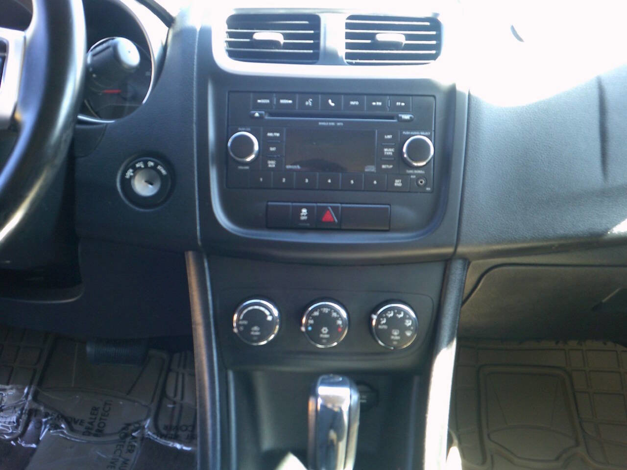 Used 2011 Dodge Avenger Mainstreet FWD image 18