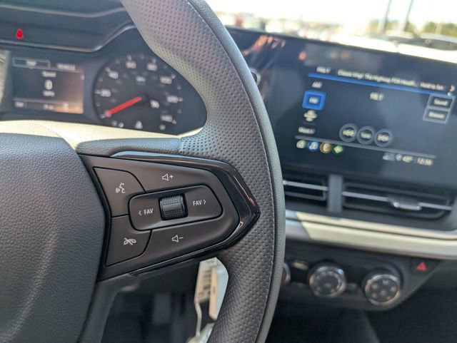 New 2026 Chevrolet Trax LS image 18