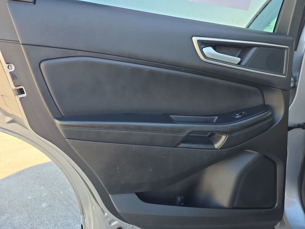Used 2024 Ford Edge SEL w/ Convenience Package image 27