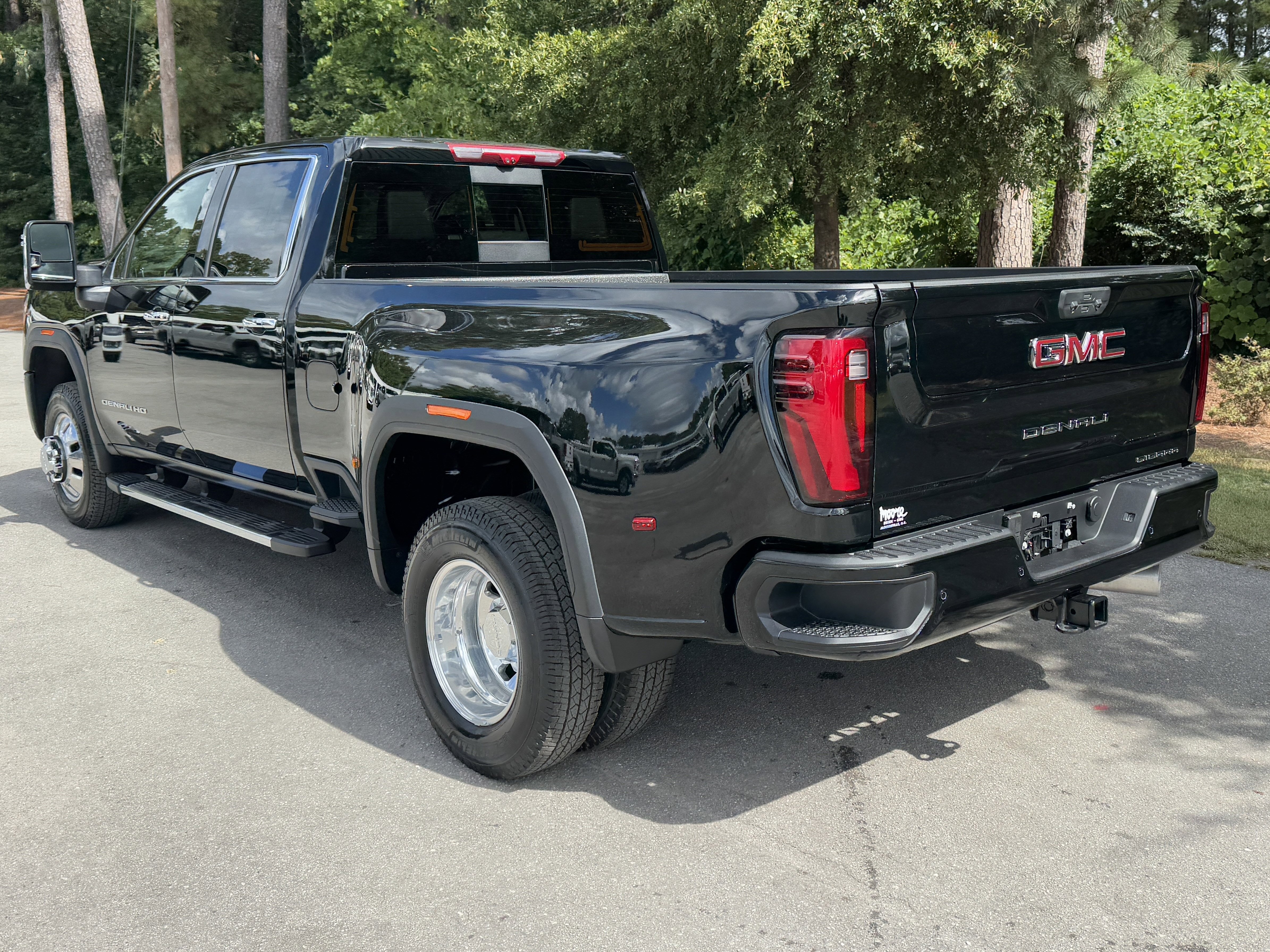 New 2026 GMC Sierra 3500 Denali w/ Denali Reserve Package image 13