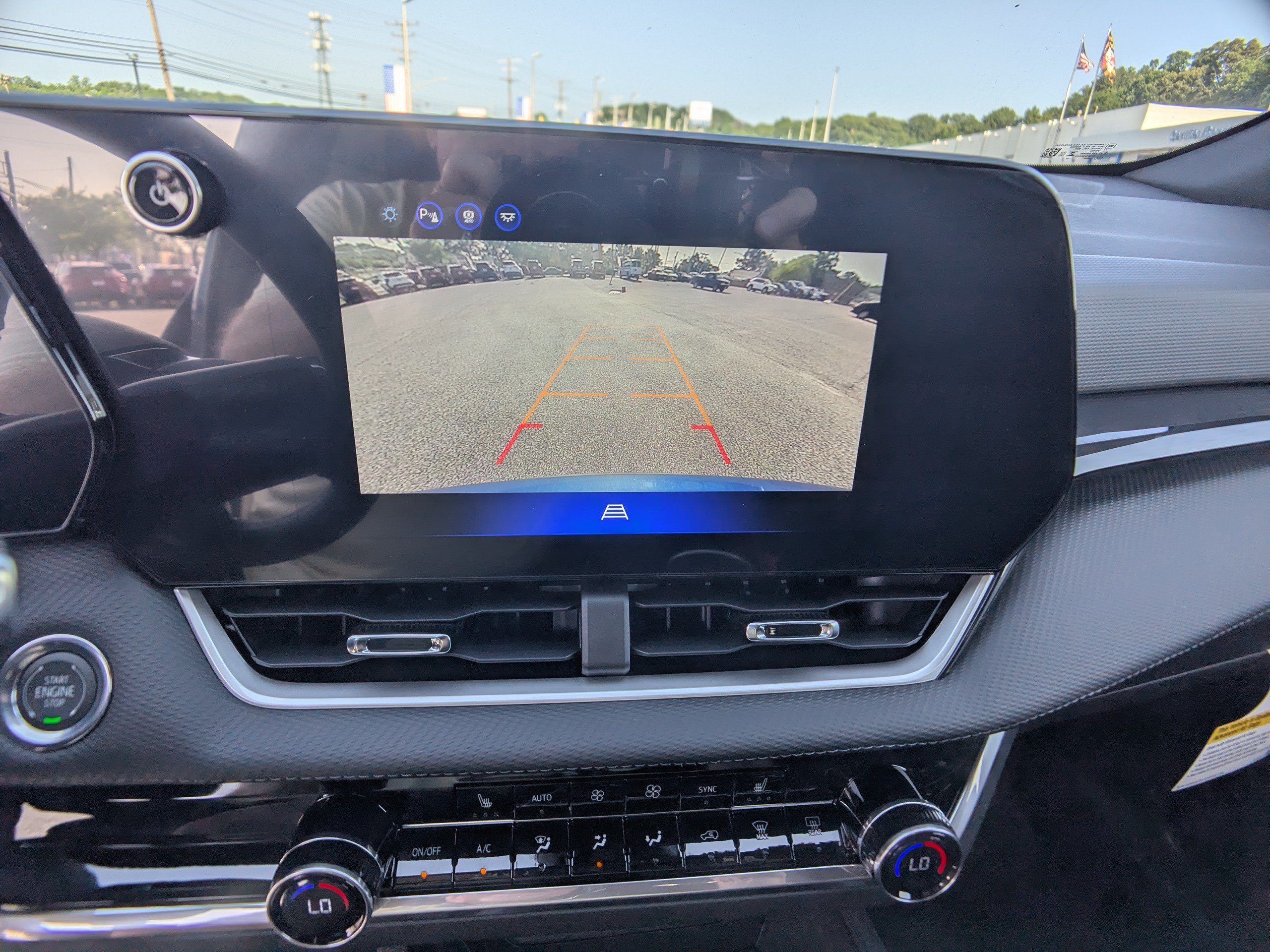 New 2027 Chevrolet Equinox LT w/ Convenience Package II FWD image 20