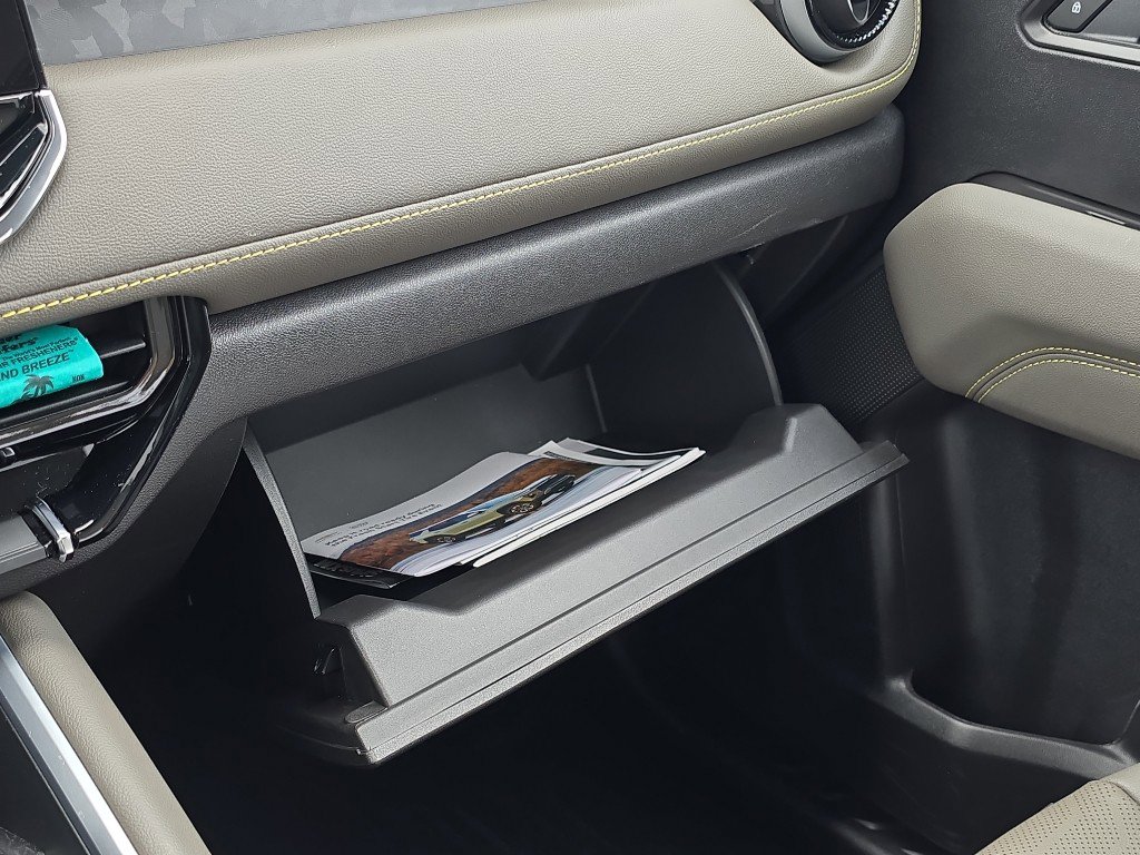 Used 2025 Chevrolet Colorado ZR2 w/ Technology Package image 30