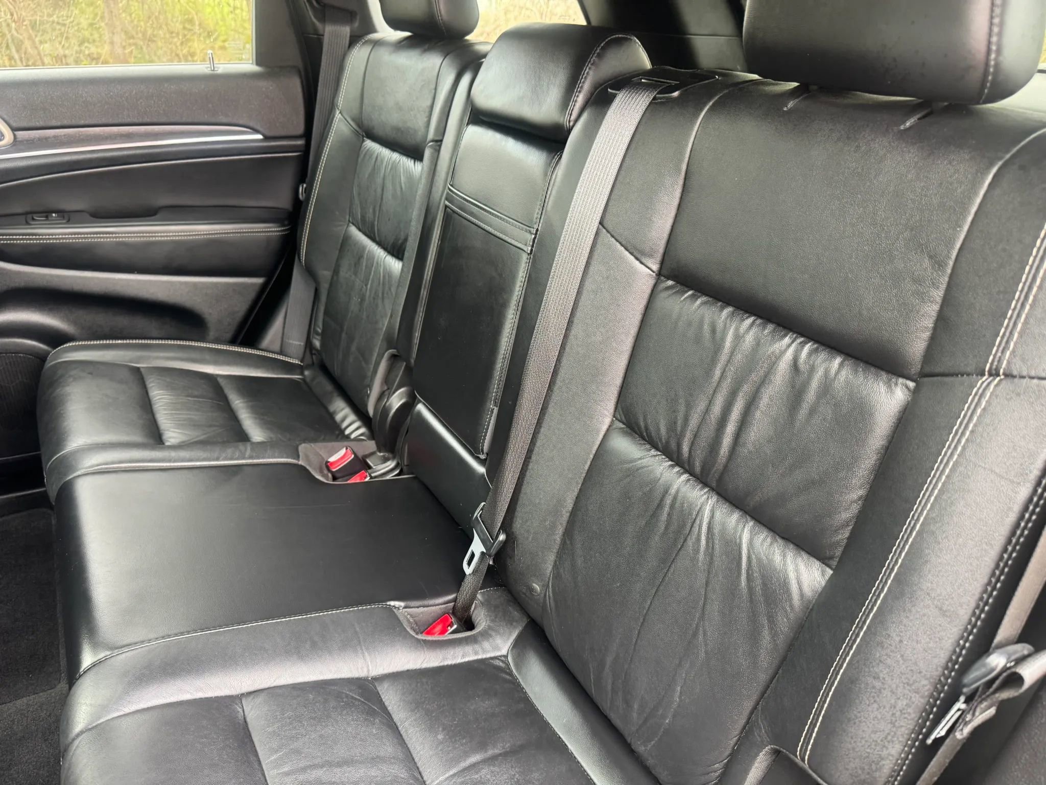 Used 2014 Jeep Grand Cherokee Limited w/ Trailer Tow Group IV AWD/4WD image 19