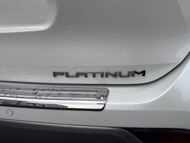 Used 2021 Toyota Highlander Platinum AWD/4WD image 10