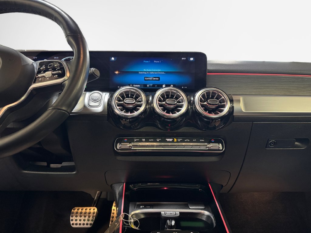 Used 2023 Mercedes-Benz GLB 250 4MATIC image 22