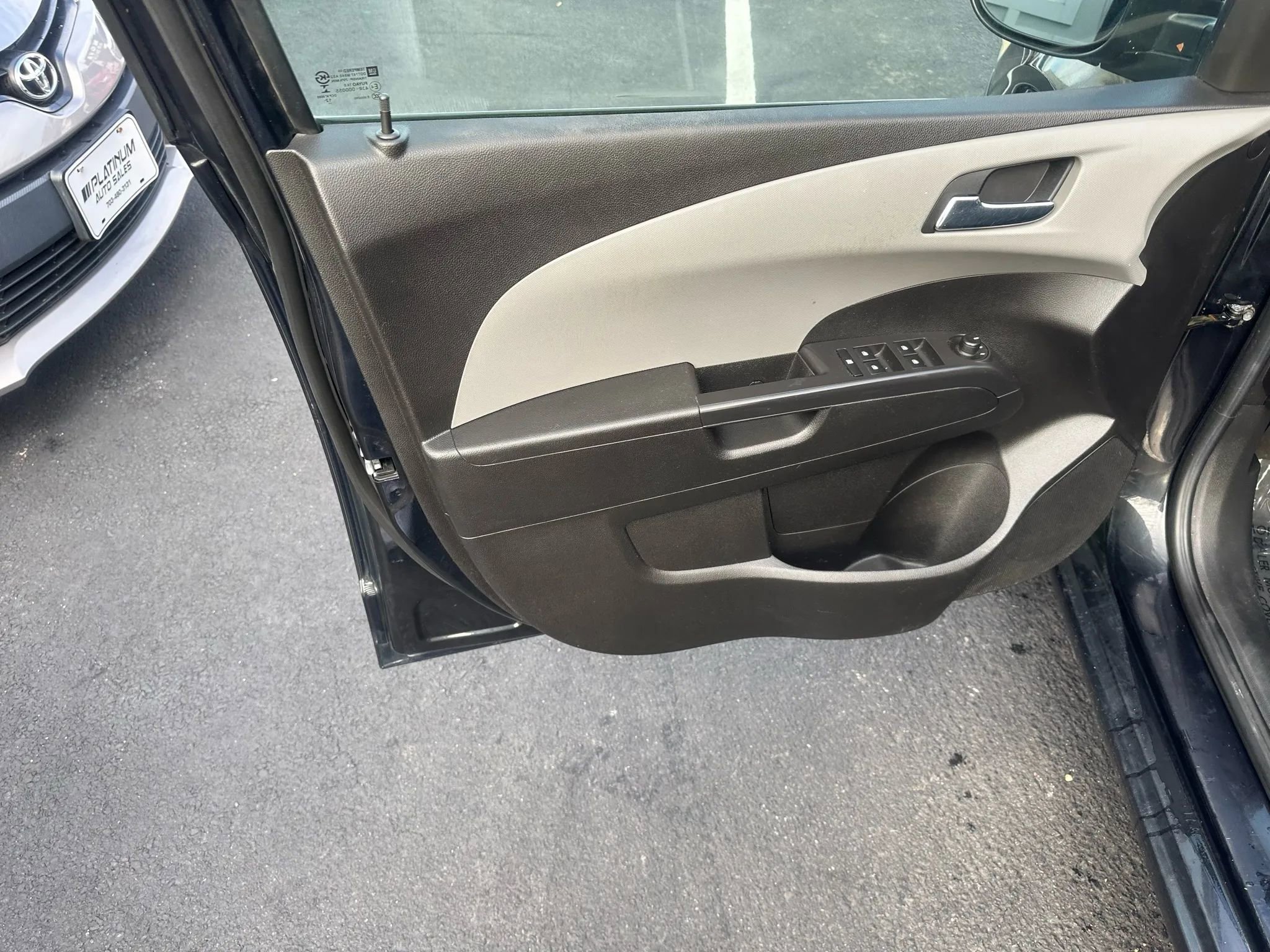 Used 2013 Chevrolet Sonic LT image 24