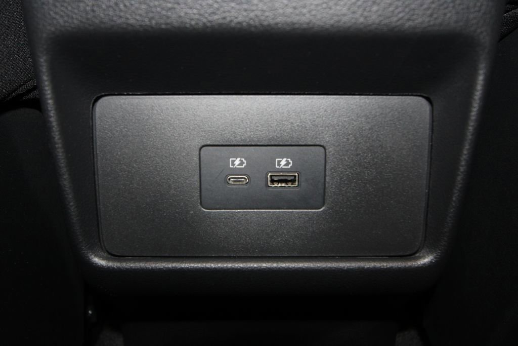 Used 2022 Nissan Rogue SV AWD/4WD image 27
