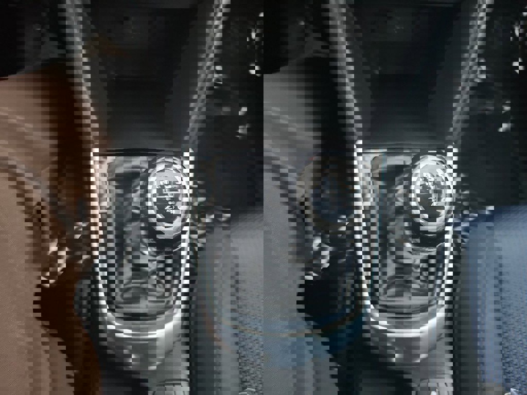 Used 2019 Toyota Yaris LE image 20