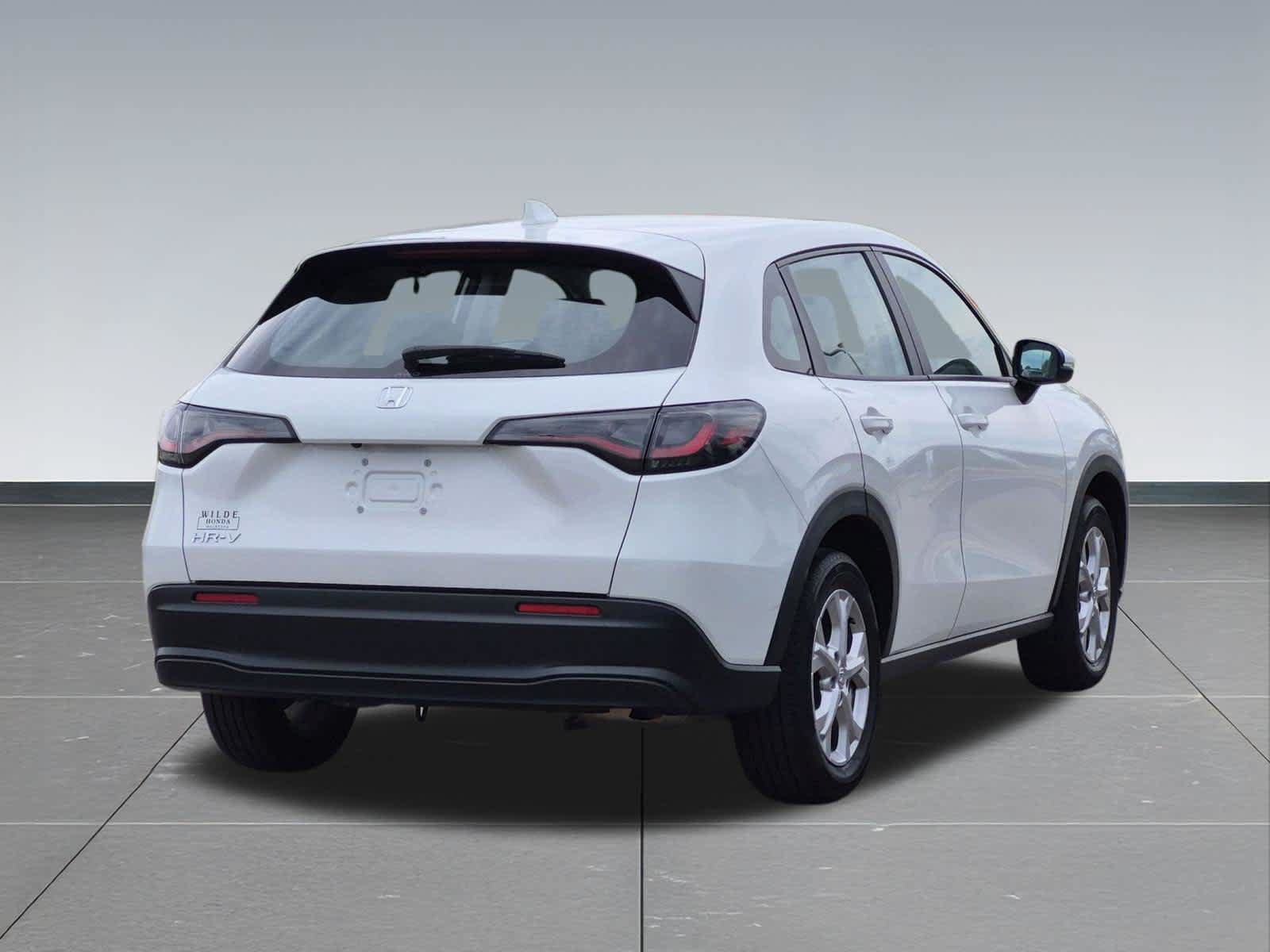 Certified 2025 Honda HR-V LX image 6